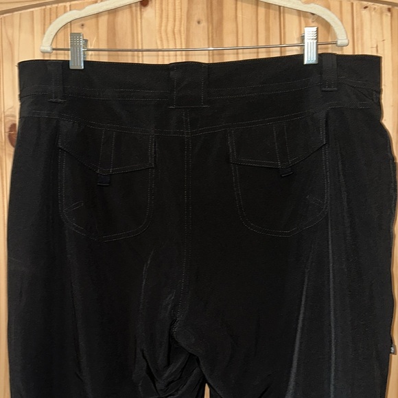 Eddie Bauer Size 18 Lined All Weather Pants - Picture 3 of 5